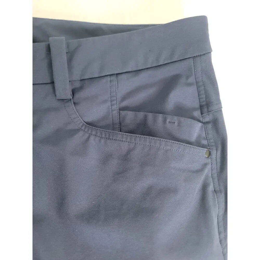 Lululemon Chino Pants Mens SZ 34x30 Classic Fit 5 Pockets Chinos True Navy